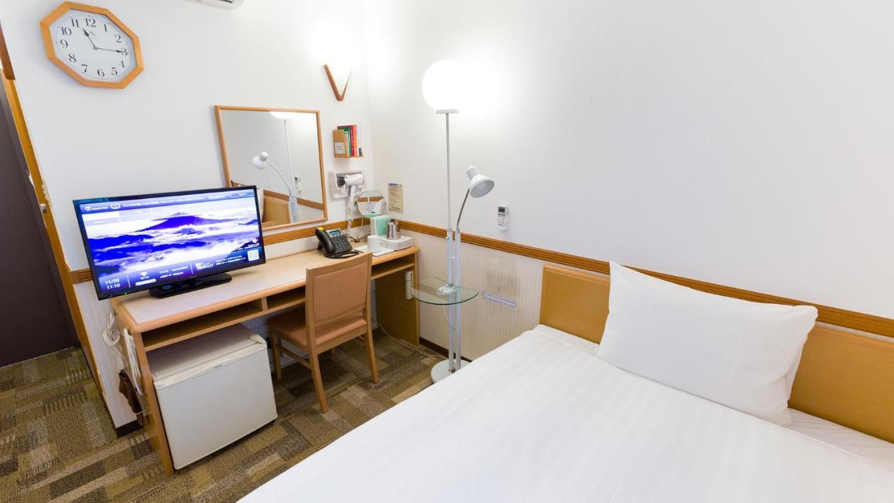 Toyoko Inn Shin-Yatsushiro Ekimae Zewnętrze zdjęcie